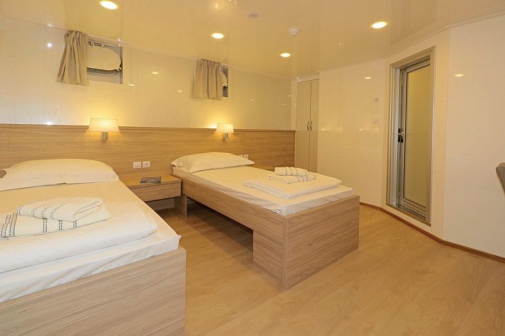 Blaue Reise Adria Kreuzfahrt ab/bis Trogir