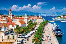 Blaue Reise Adria Kreuzfahrt ab/bis Trogir - Trogir - Altstadt