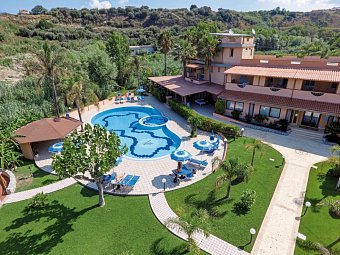 Villaggio Old River