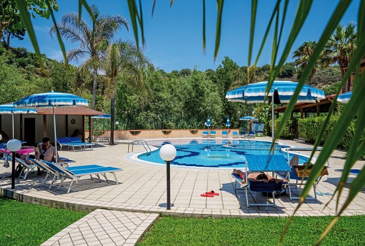 Villaggio Old River