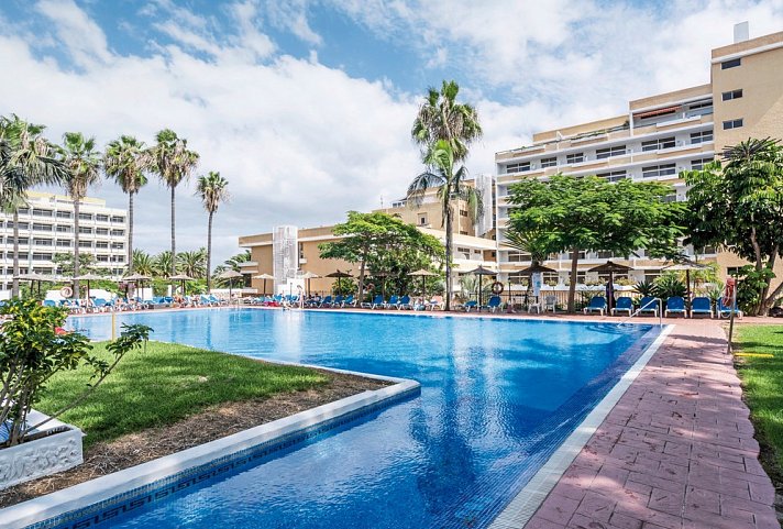 Blue Sea Puerto Resort