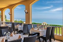 HVD Riviera Beach Hotel