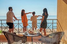 HVD Riviera Beach Hotel