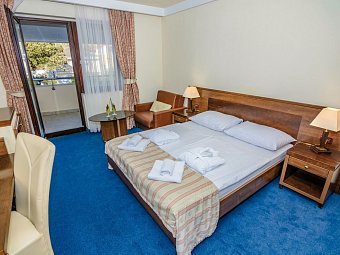 Hotel Pagus - Wohnbeispiel Doppelzimmer Gartenblick (Zimmercodierung DBG)